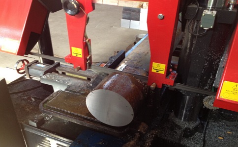 大竹卧式带锯床加工时出现明显振荡如何排查？